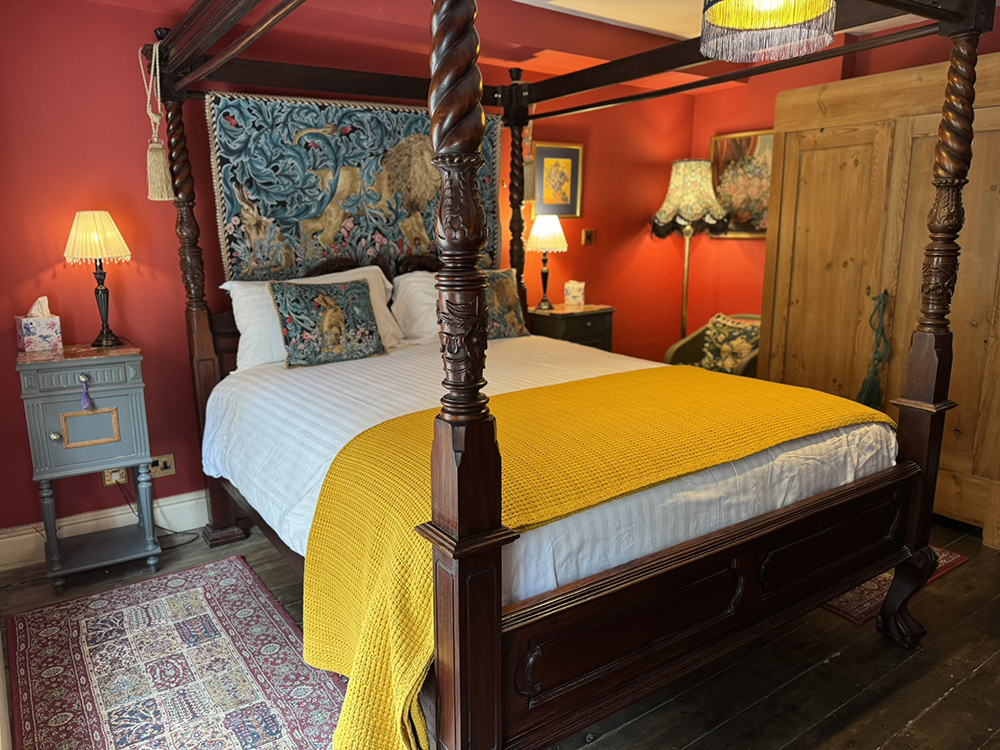 Country Pub with rooms in Bourton, North Dorset